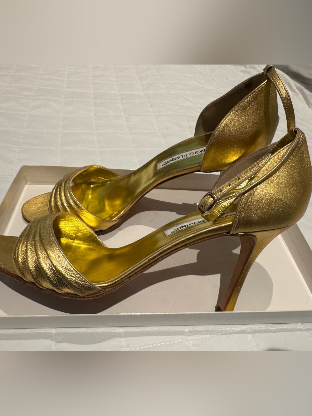 Manolo Blahnik, metallic gold strappy heels size 8 - Picture 2 of 12